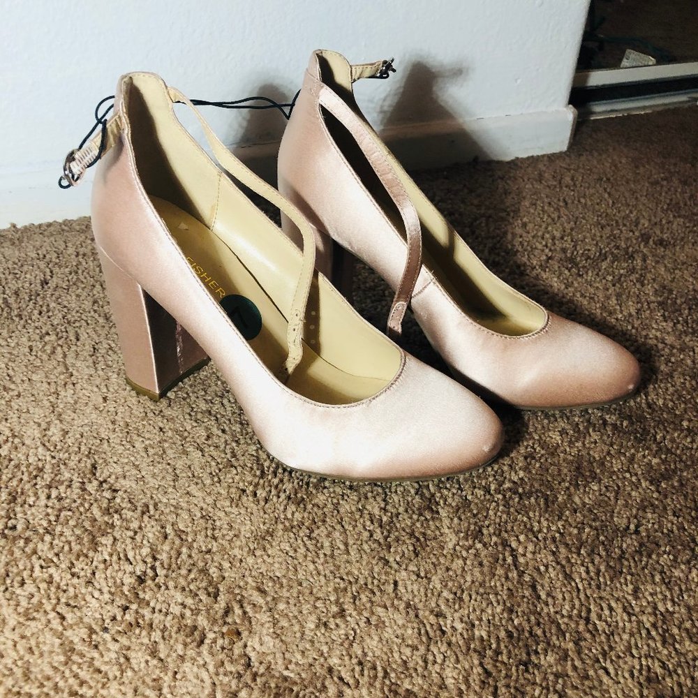 MARC FISHER 2-INCH  CHUNKY HEEL